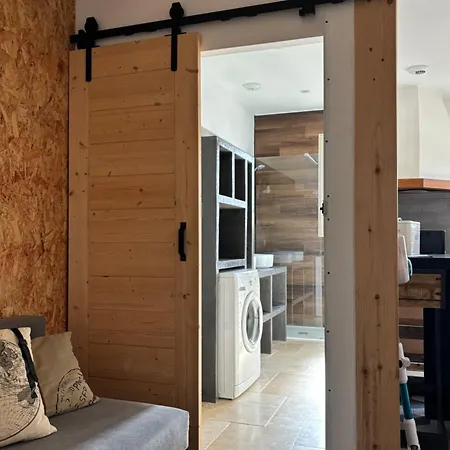 Apartment 3 - Parking - Fibre *